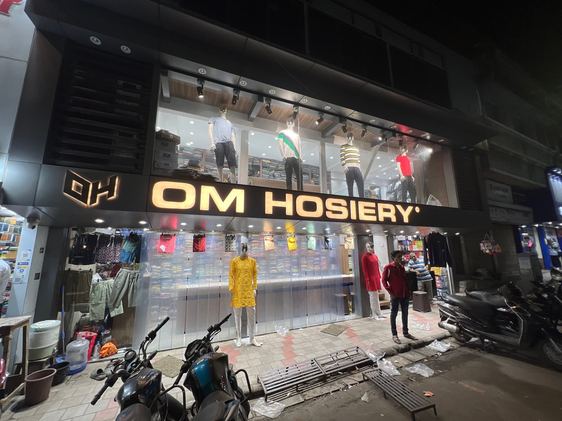 Om Hosiery