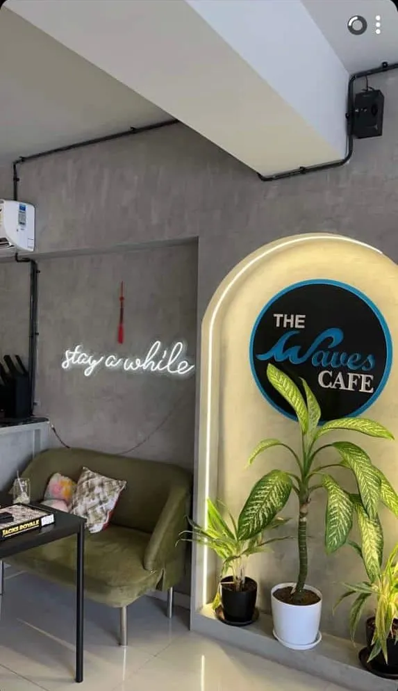 The Waves Cafe