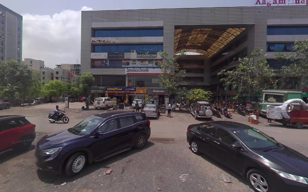 Vinayak Hardware & Paints