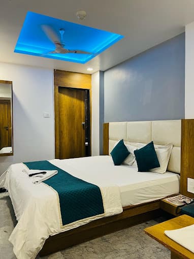 OYO Flagship Hotel Secure Inn