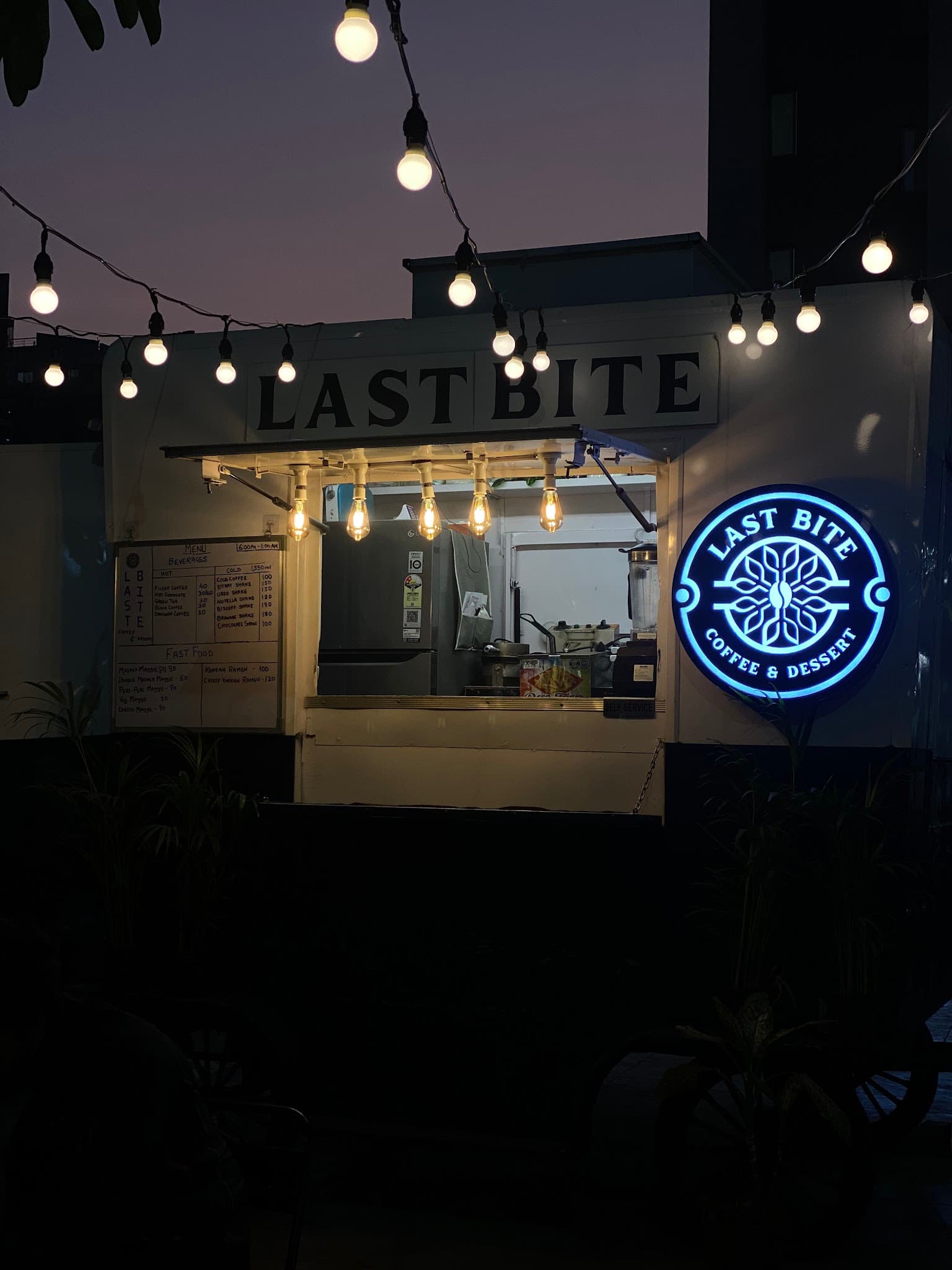 last-bite-cafe-1