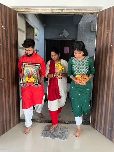 RASLEELA GROUP GARBA AND DODHIYA CLASSES