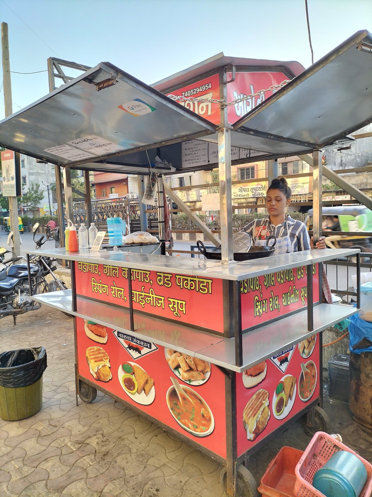 AAROHI NASTA JUNCTION