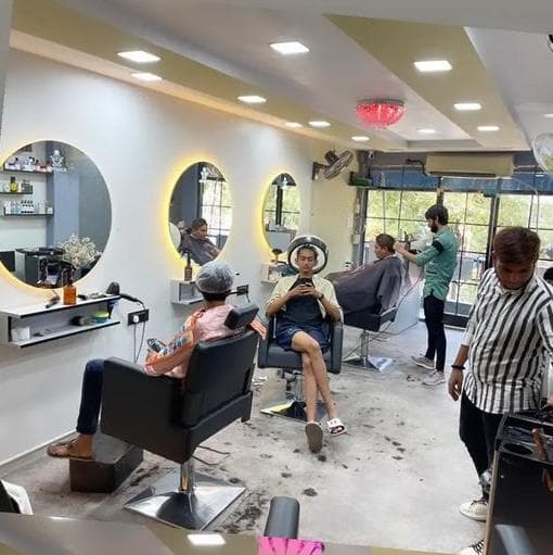 Advance Professional Family Saloon