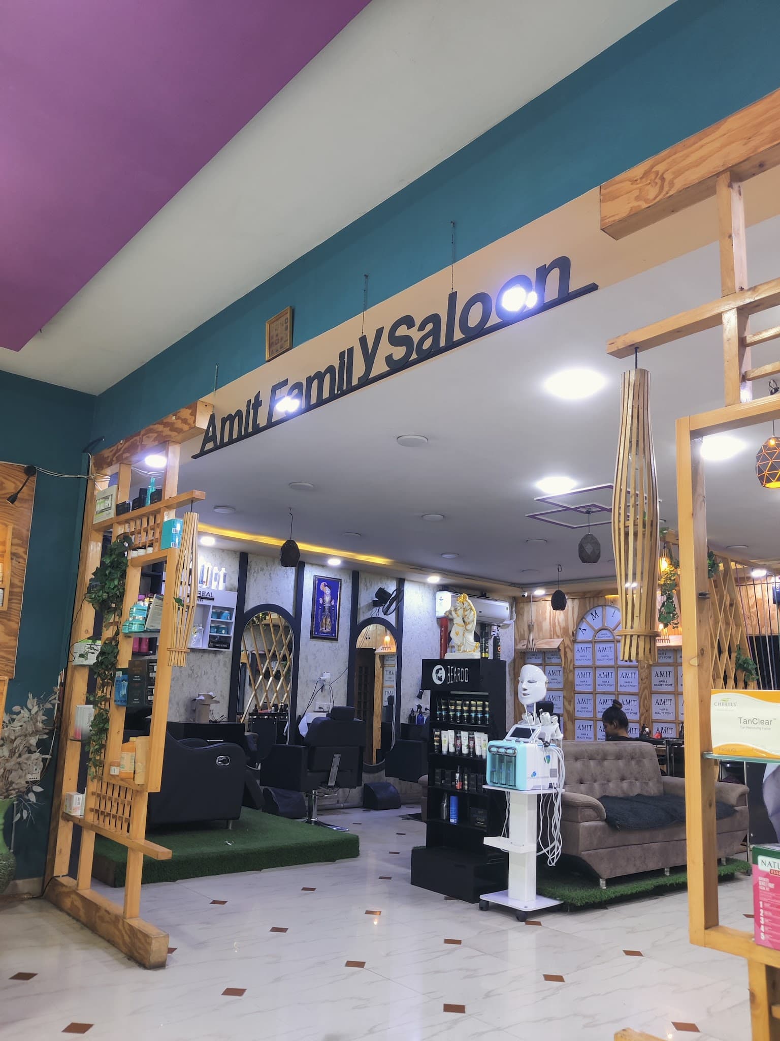 Amit Hair & Beauty Point