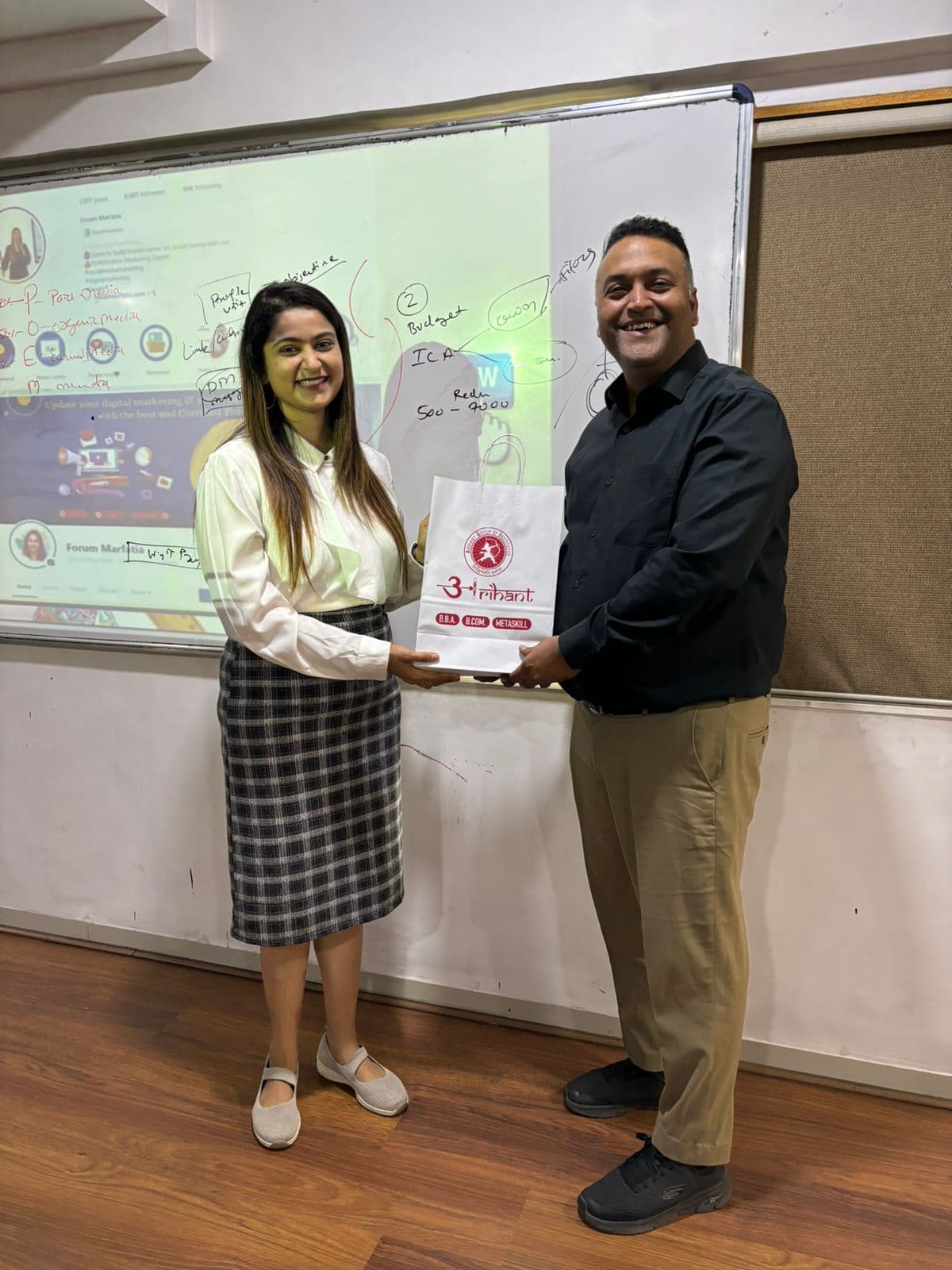 Arihant Metaskill Development Centre | Best Stock Market Course in Surat | Best Digital Marketing Course in Surat