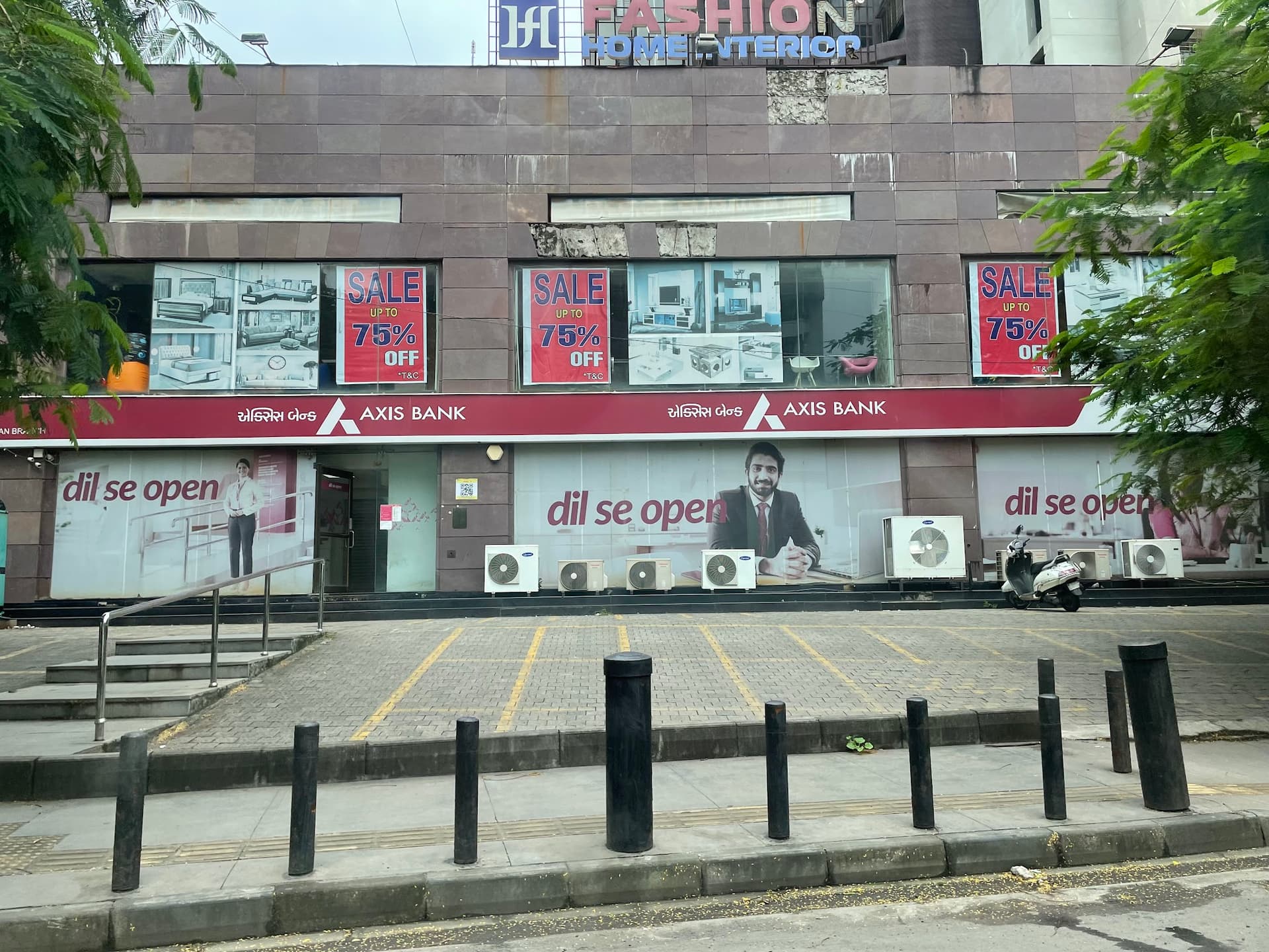 Axis Bank Branch