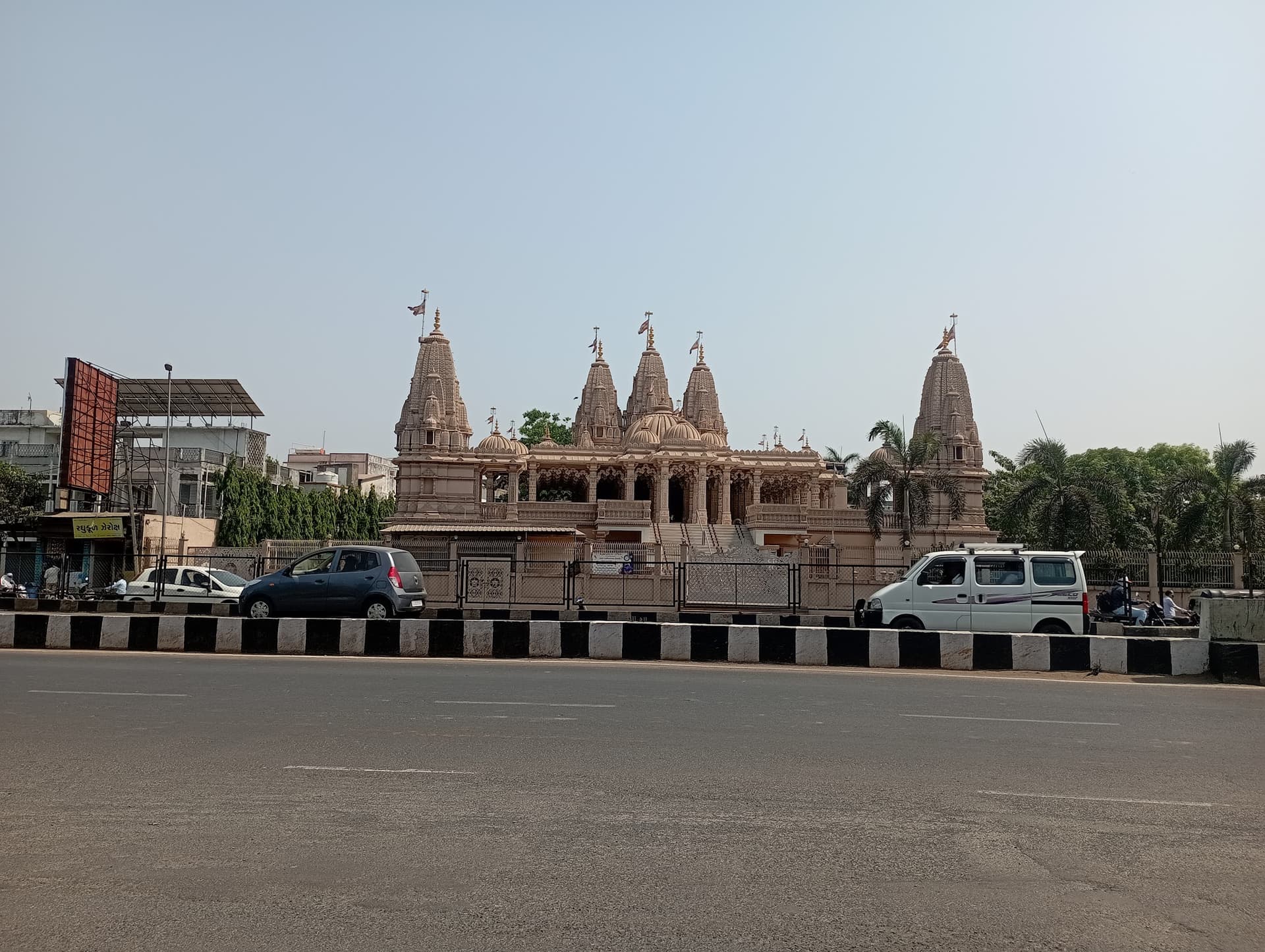 BAPS Shri Swaminarayan Mandir