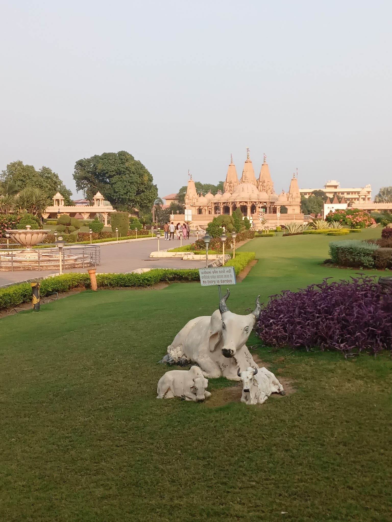 Baps Swaminarayan Temple - Bardoli