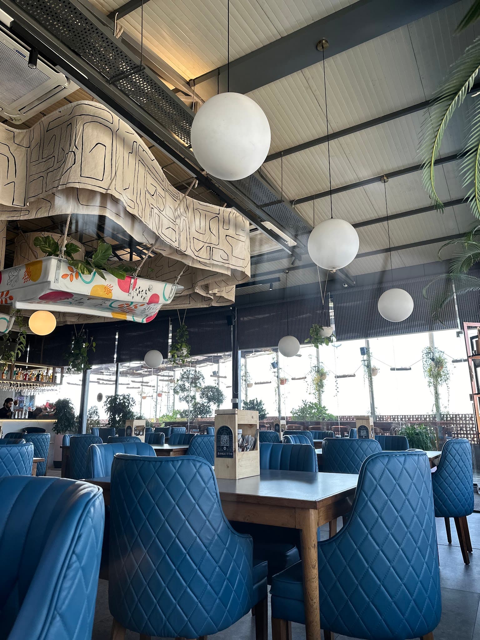 Boketto Restro | Modern Cafe