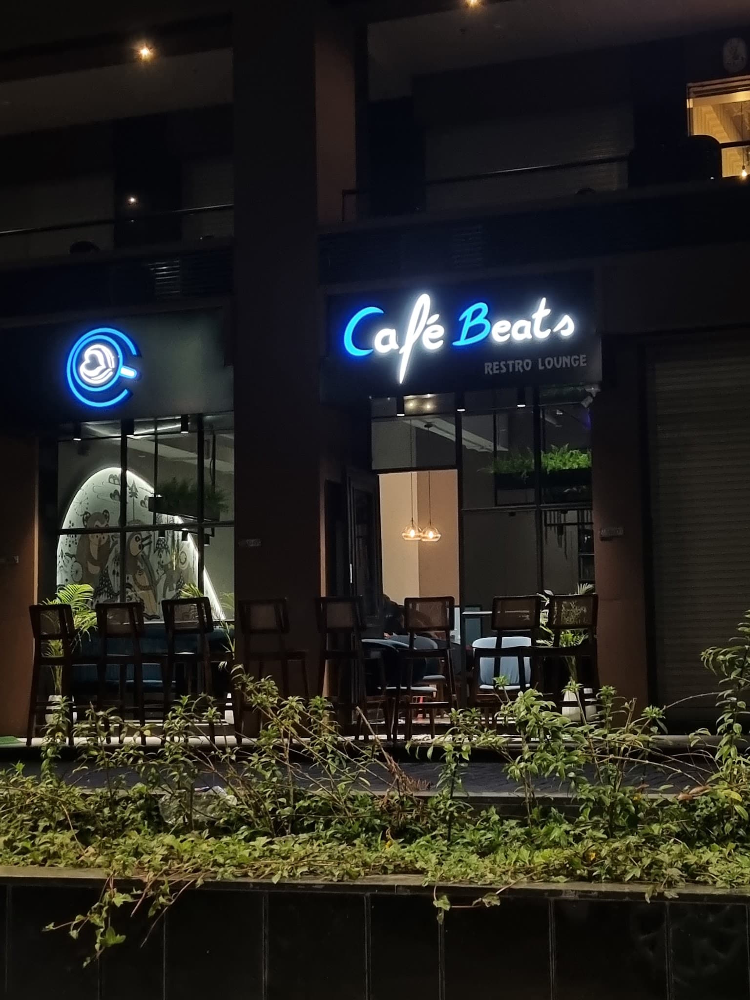Cafe beats ( Mota Varachha)