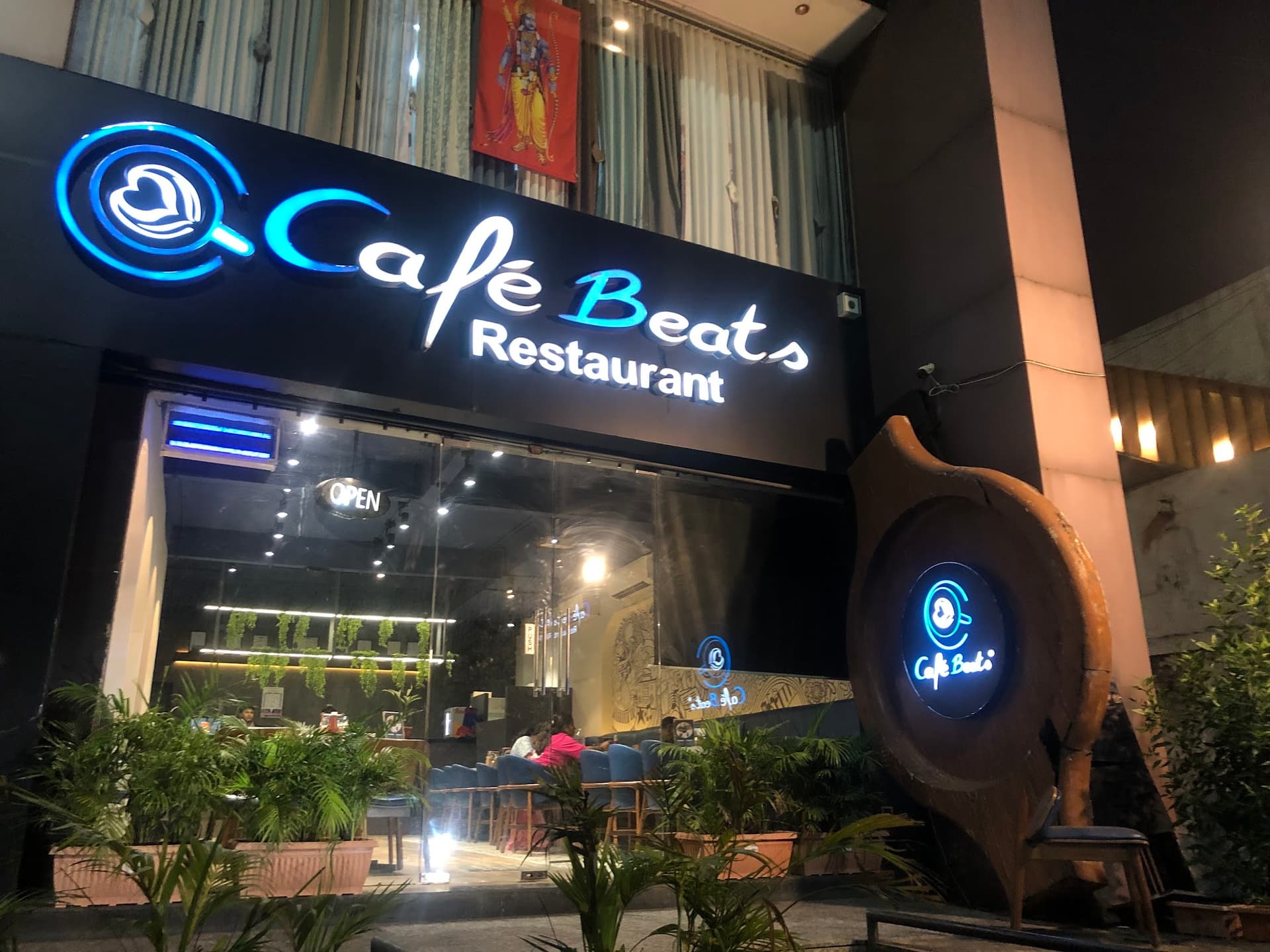 Cafe Beats Restaurant