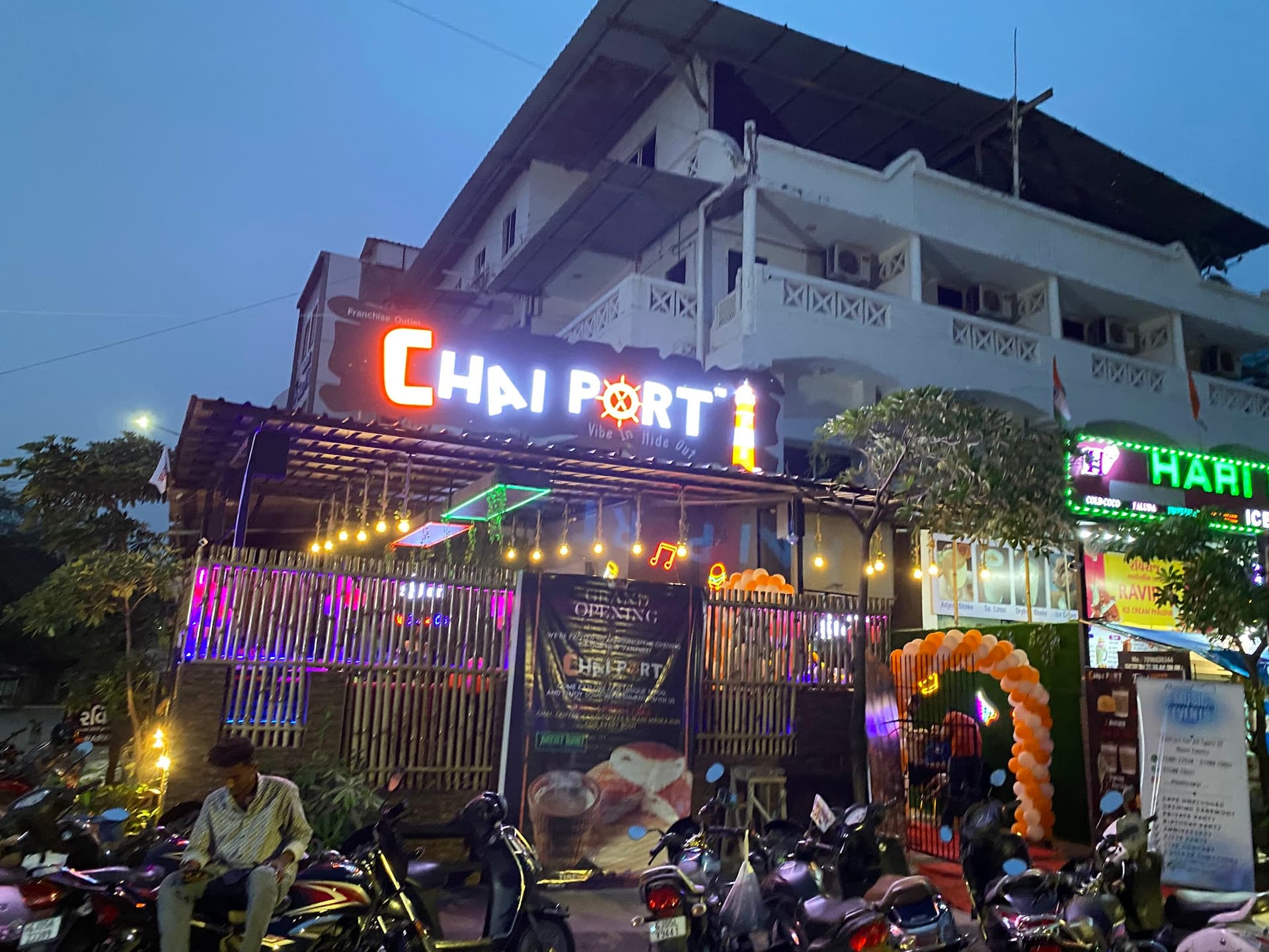 ChaiPort Dumas | Cafe Vibe