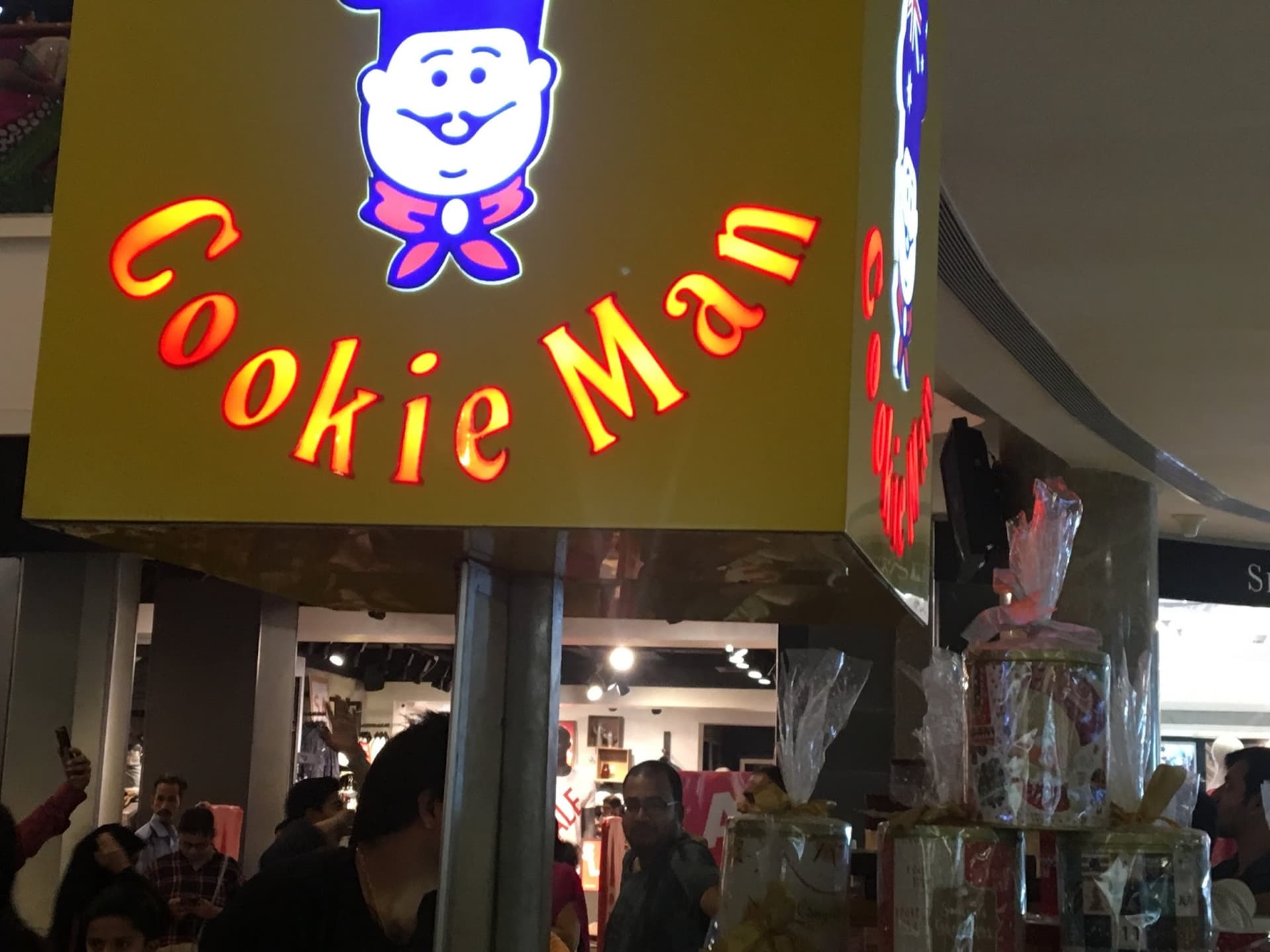 Cookie Man - VR Mall (Surat)