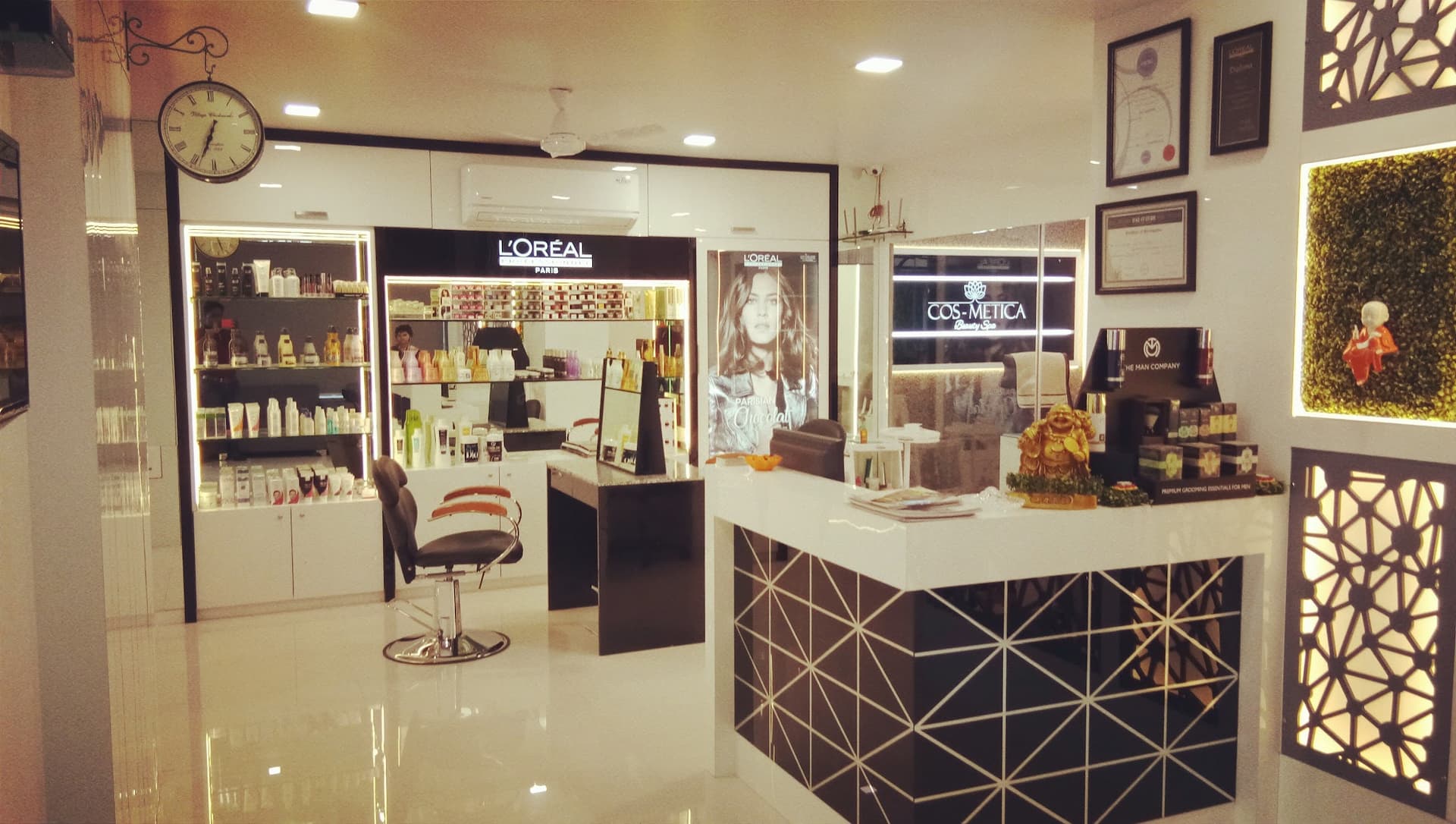 Cosmetica Beauty Spa & Salon