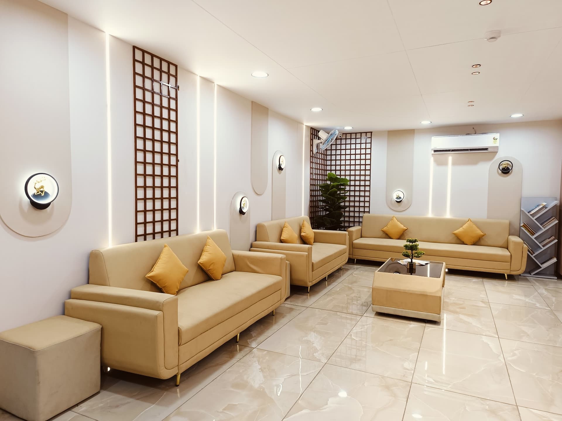 Creative Design & Multimedia Institute - Dindoli