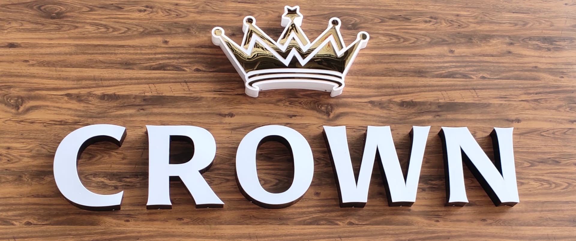 Crown fashion
