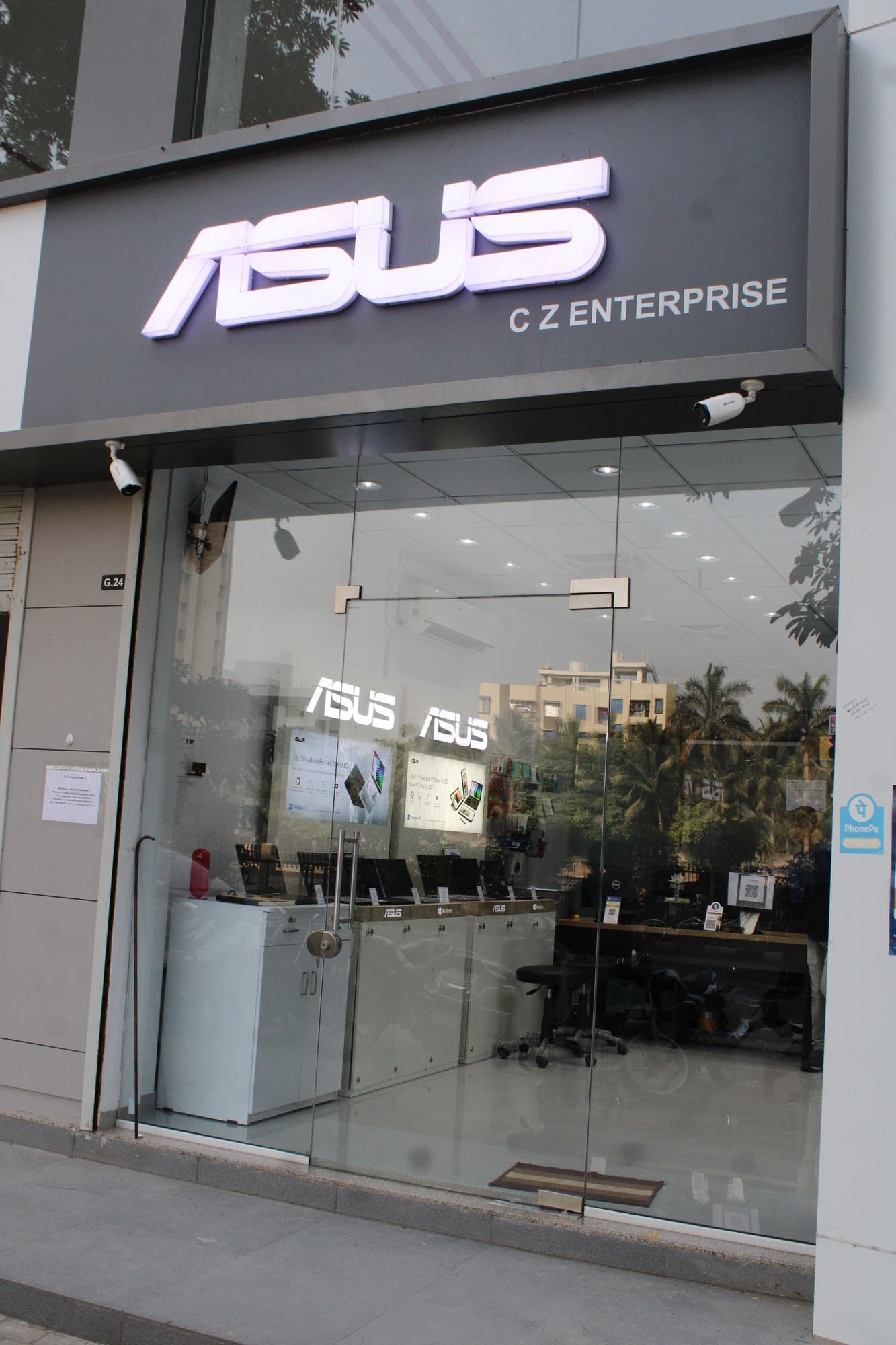 CZ ENTERPRISE -Laptop and Desktop Dealers/Computer Service and Repairing/CCTV & Security Devices/Computer Peripherals Surat
