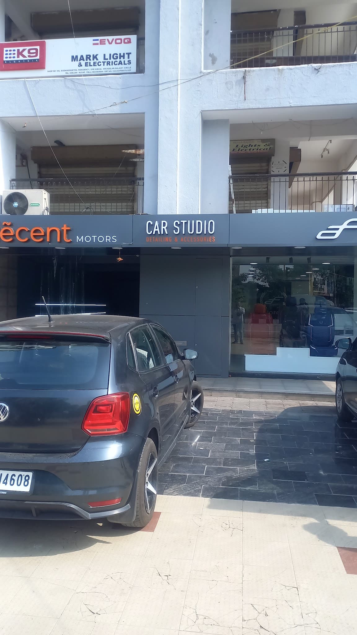 Decent Motors and Ceramic Studio