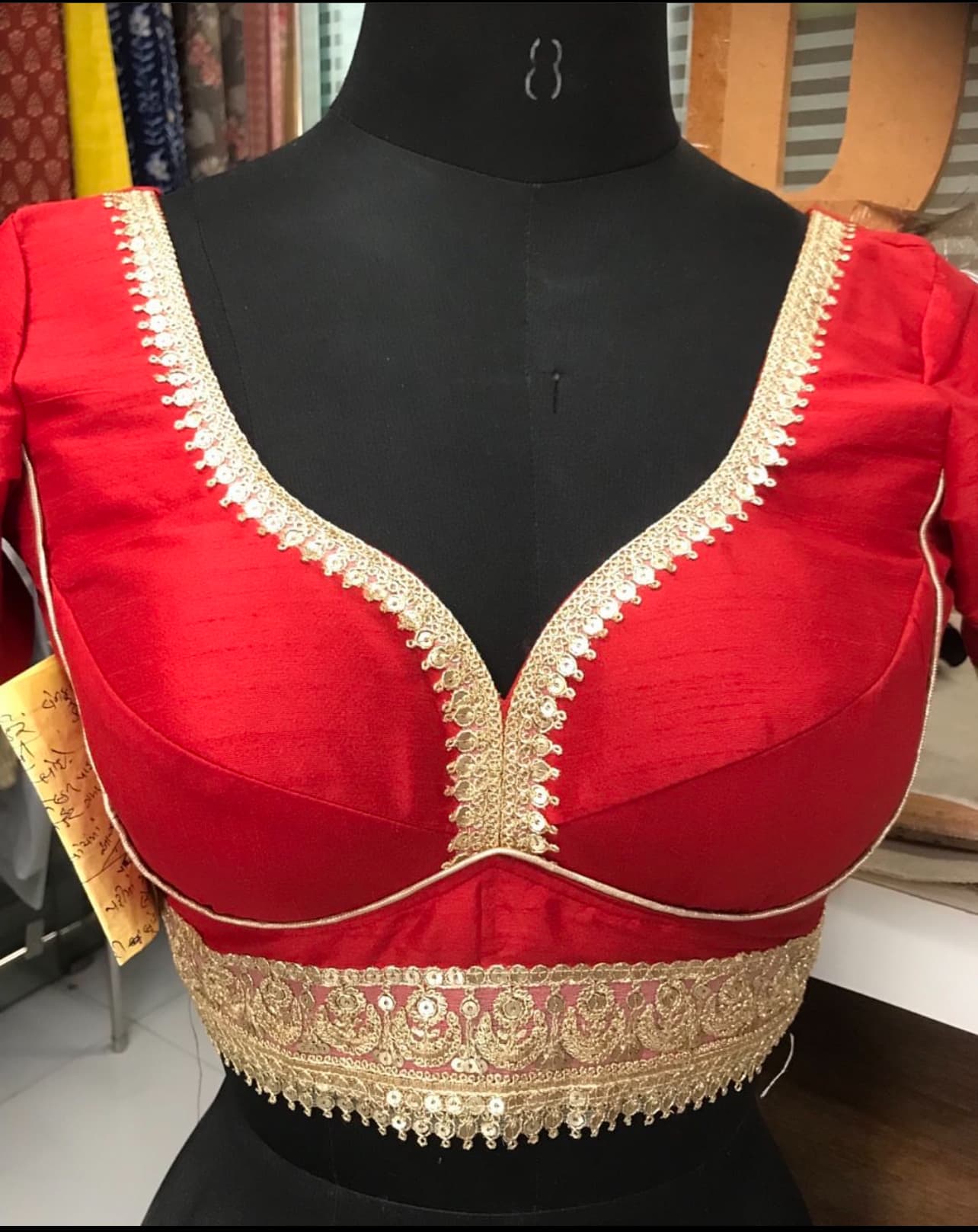 Deluxe Boutique & Ladies Tailors