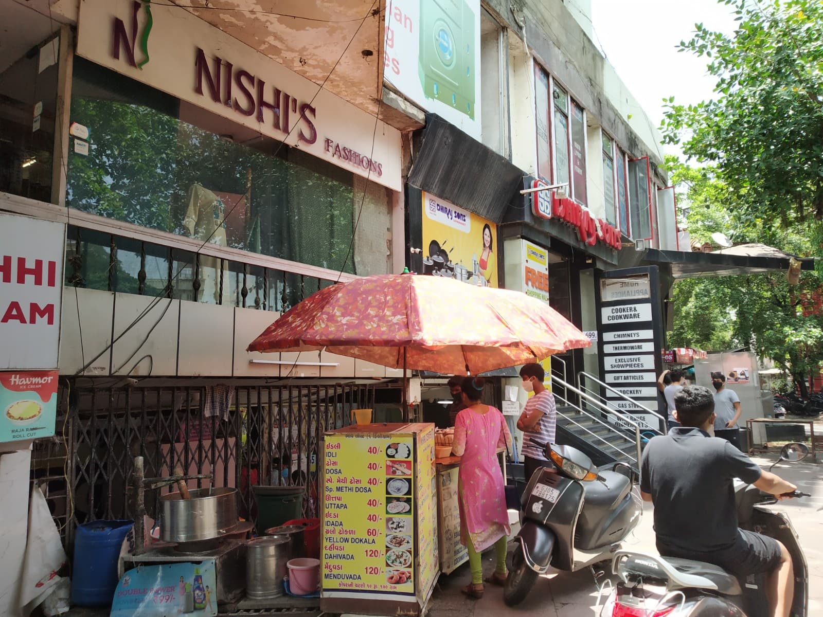 Dhiraj Sons Super Market