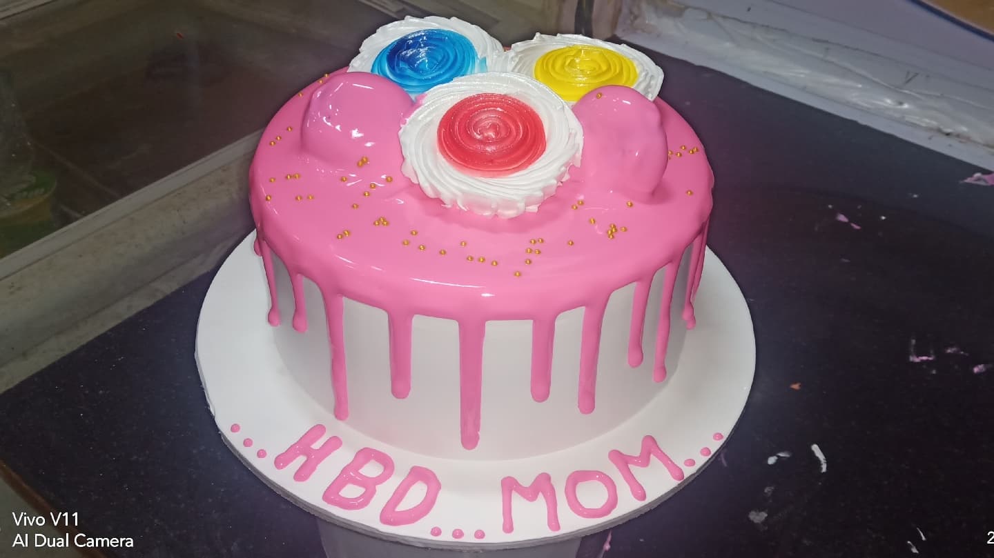 Dhwanee Bakery & Ice Cream Parlour