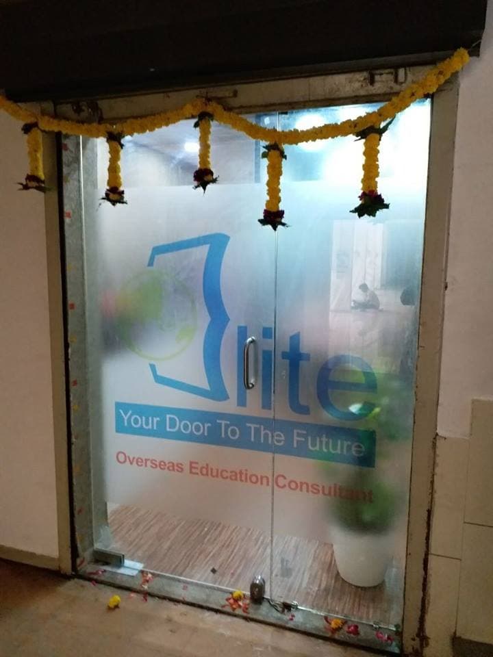 Elite Overseas Education Consultant: Expert IELTS PTE Coaching Classes and Study Abroad Consultant