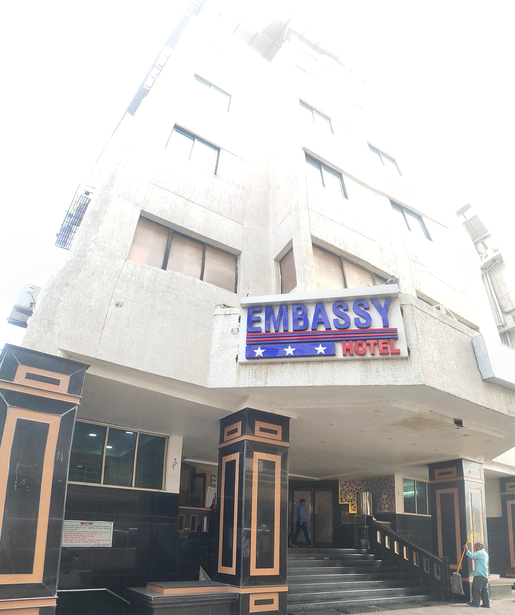 EMBASSY HOTEL