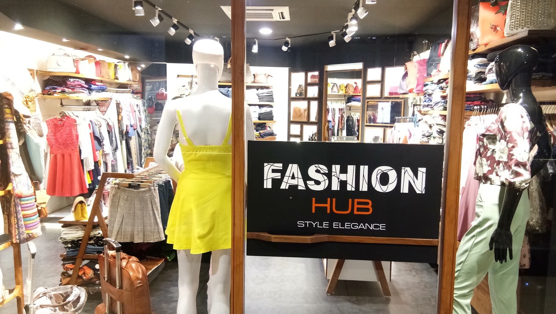 Fashion Hub Style Elegance