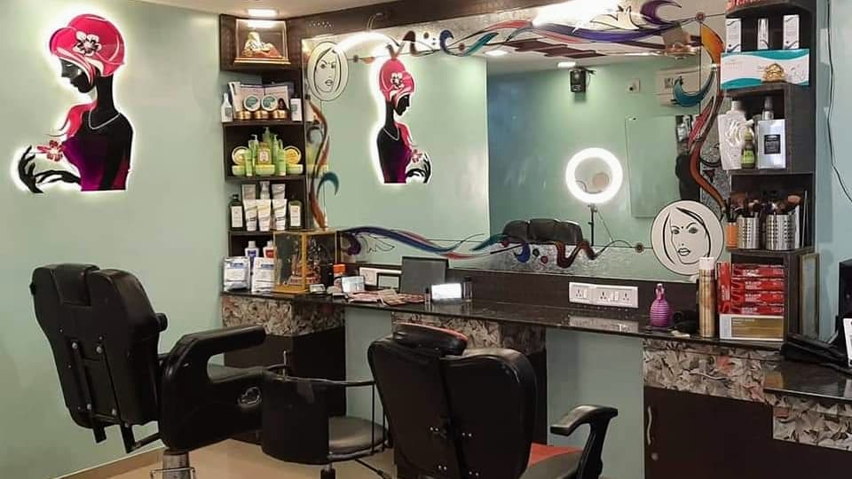 Final Touch Beauty Parlor