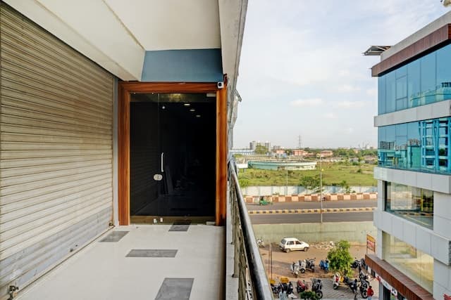 Flagship Hotel Divine