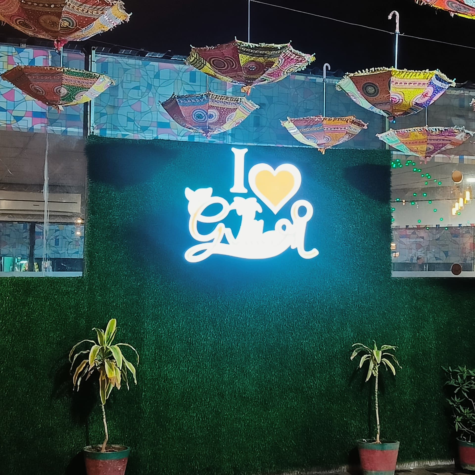 G Villa Shree Garden Restaurant