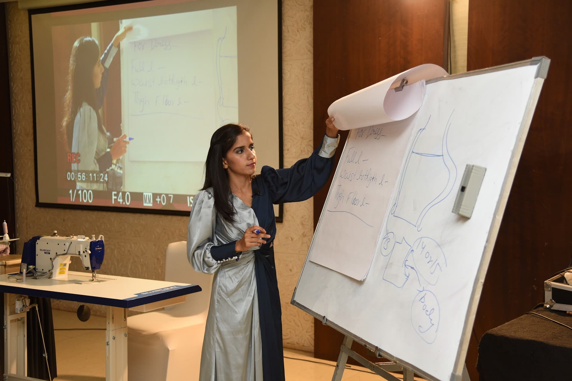 Gauri's Fashion Academy (Gauri Mistry - Tailoring and cutting collage)