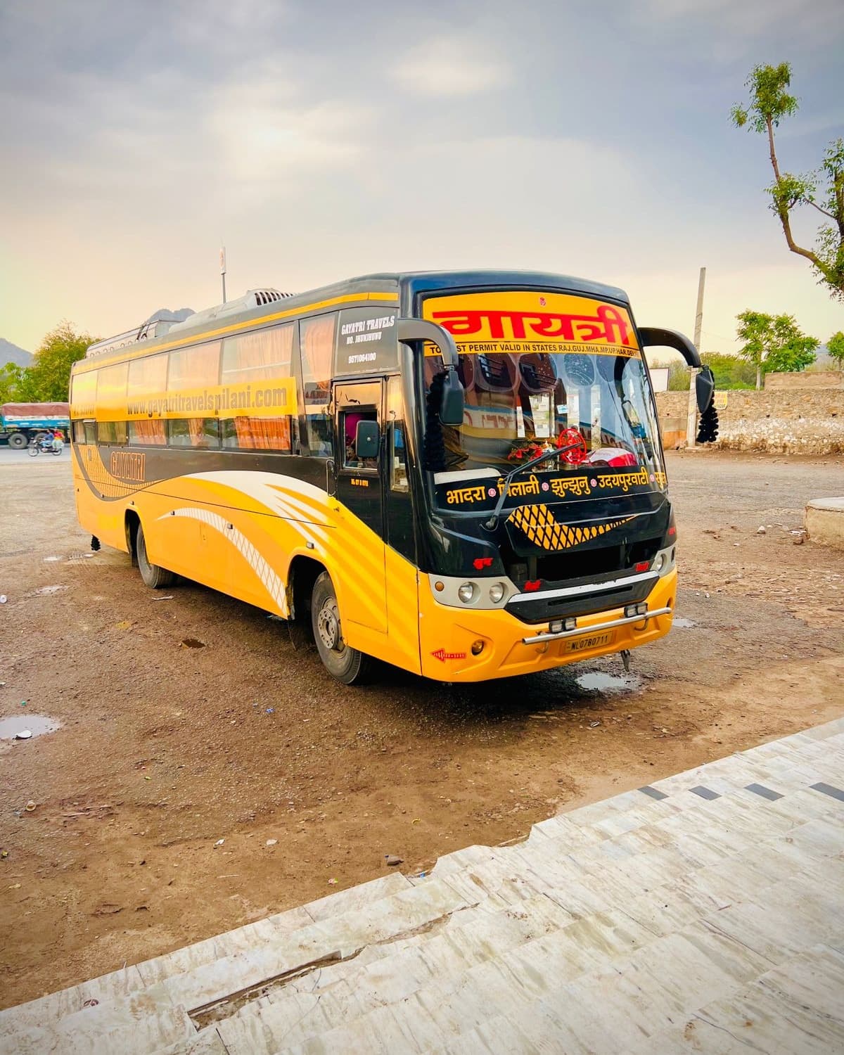 Gayatri Travels