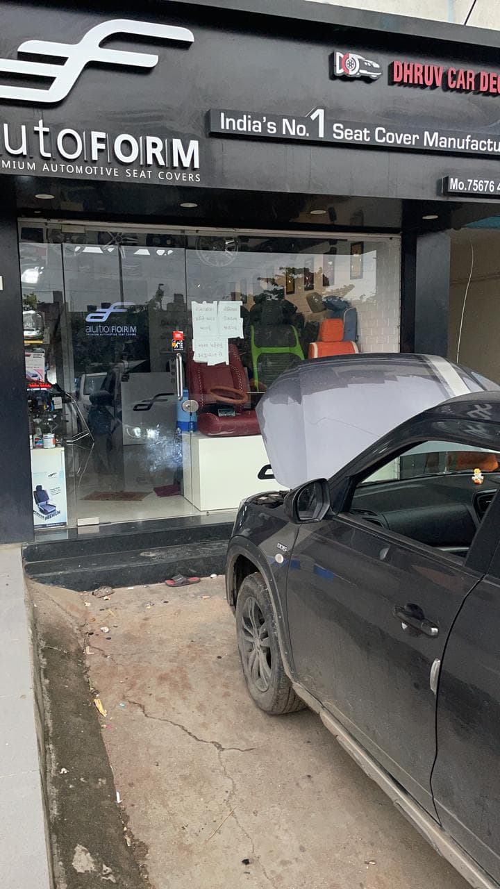 GoMechanic Accessories - Dhruv Car Decor