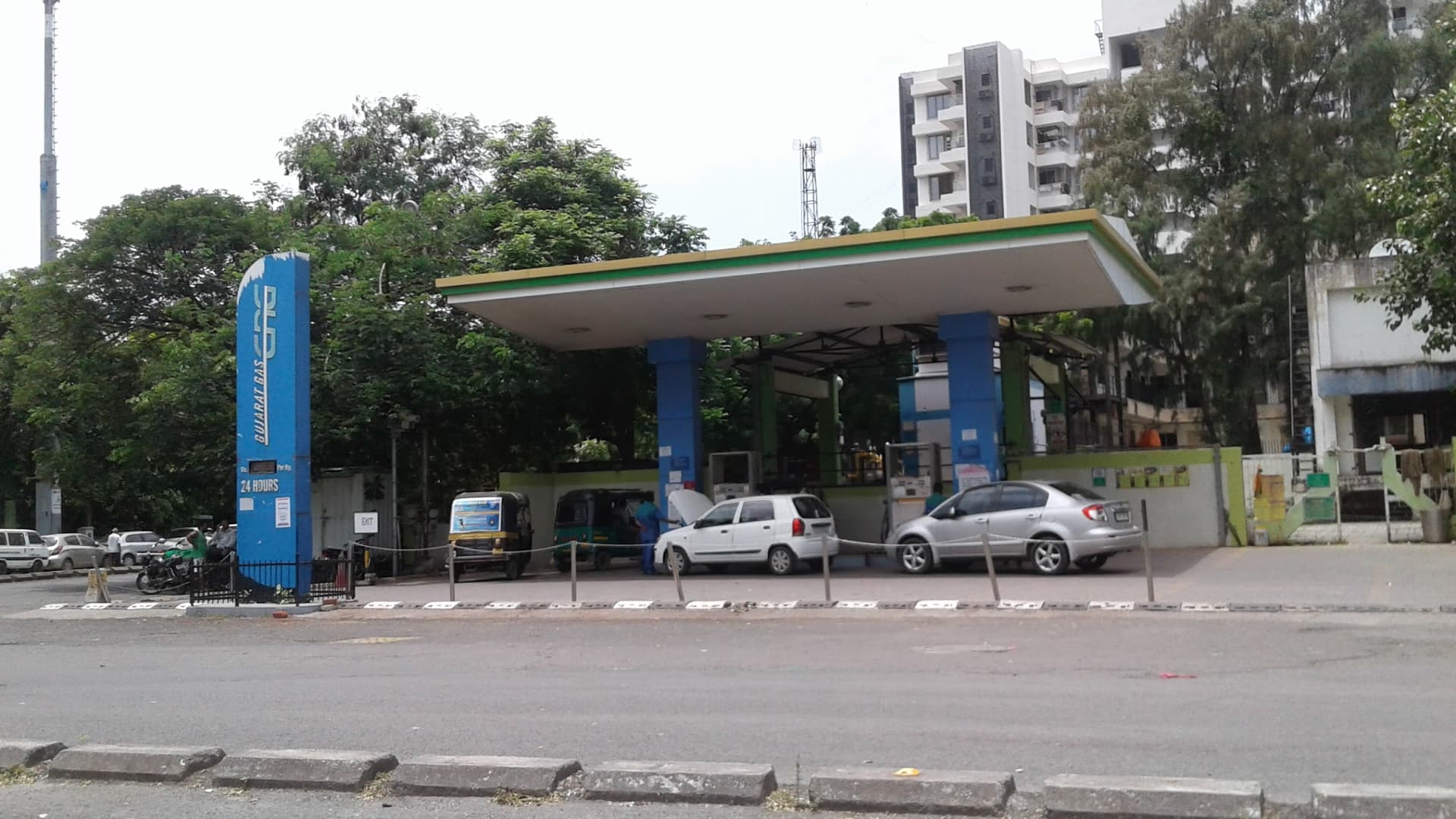 Gujarat Gas CNG Station