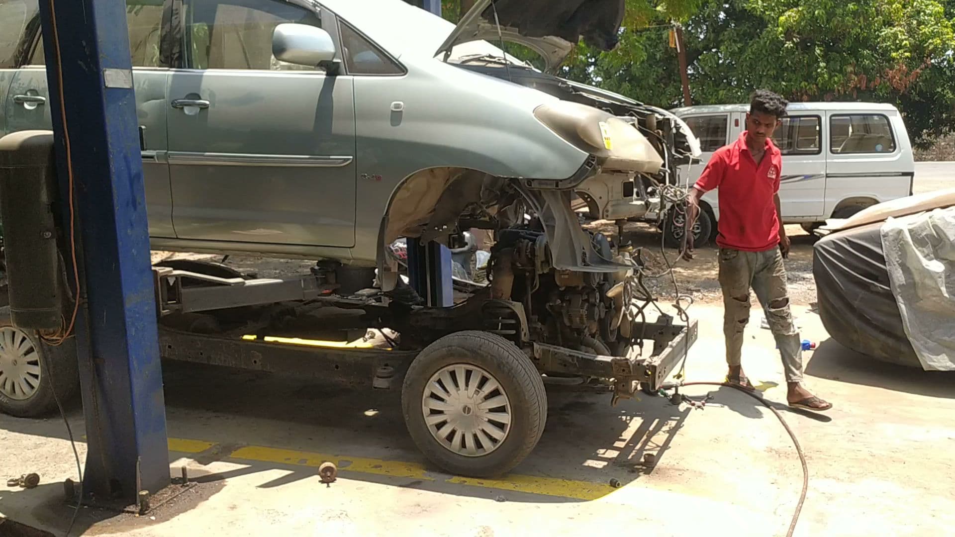 GURUKRUPA MOTORS & SERVICE STATION