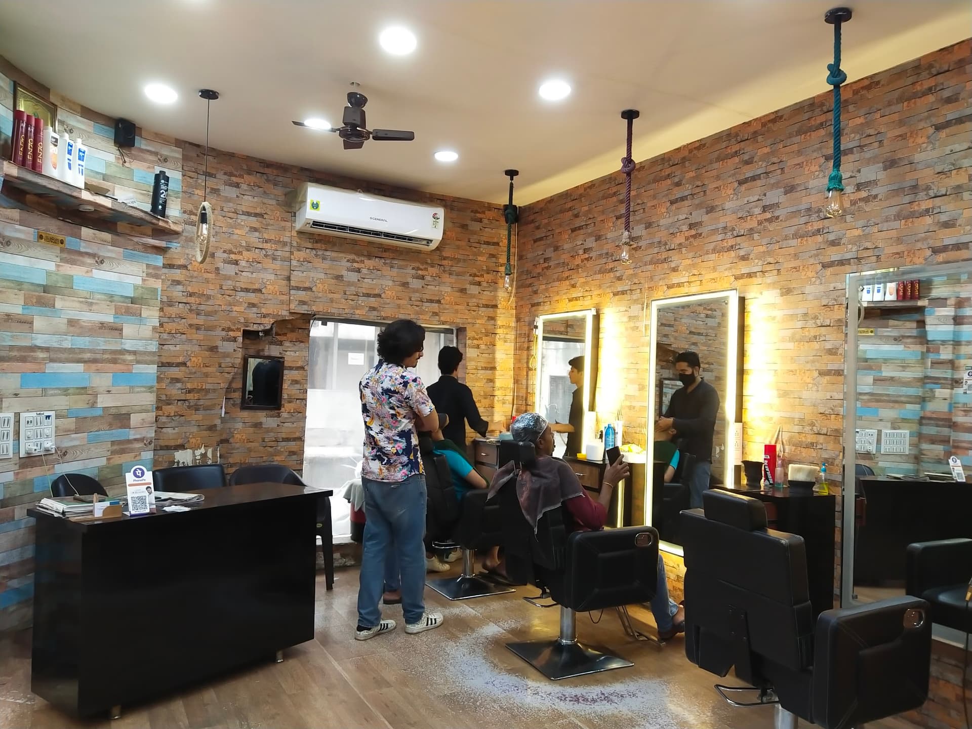 Hair Craft Unisex Salon