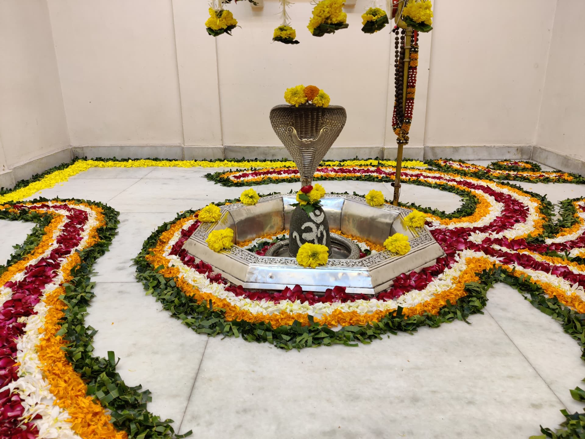 Hatkeshwar Mahadev Mandir