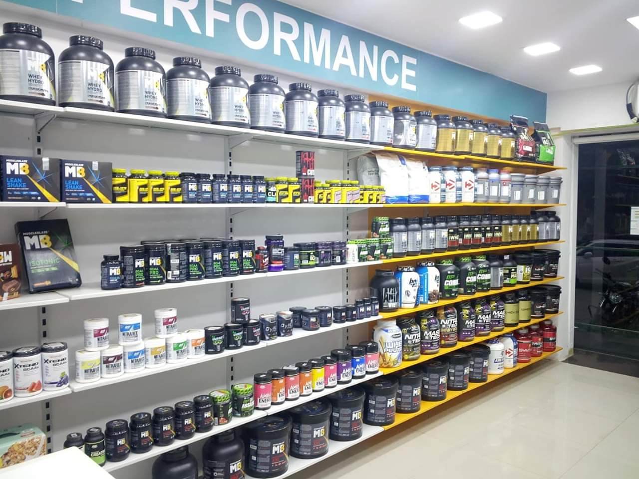 HealthKart Store at Vesu Surat