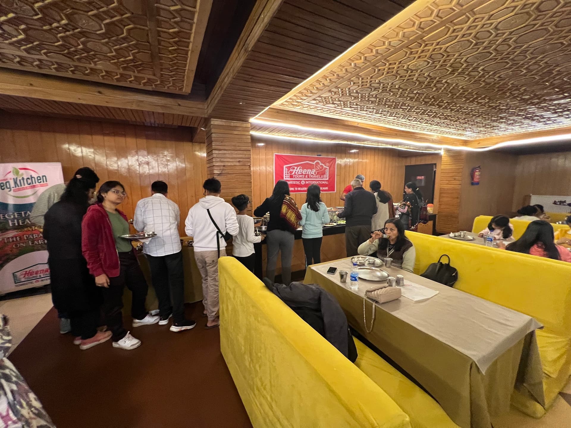 Heena Tours And Travels