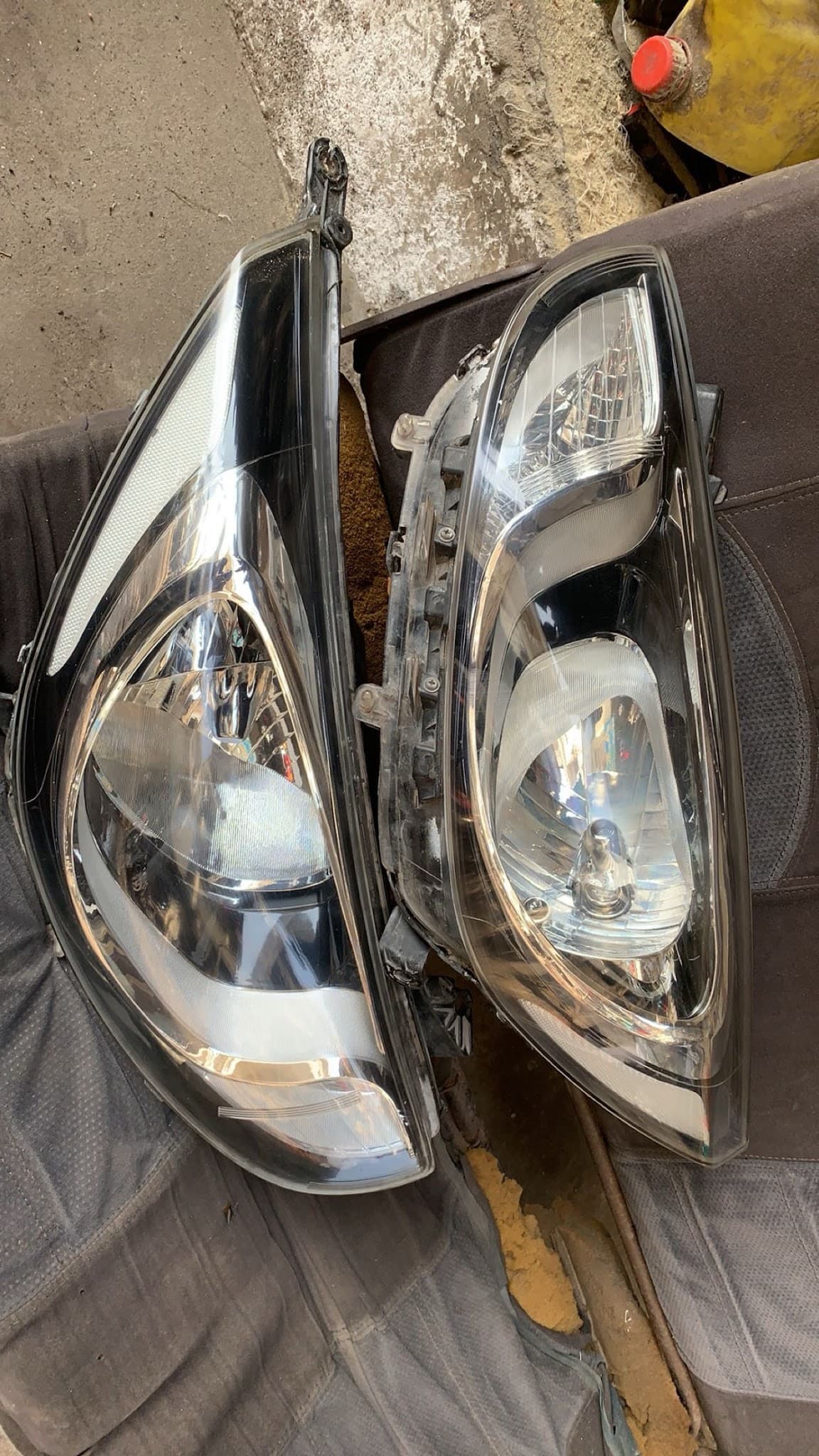 HM HEADLIGHT