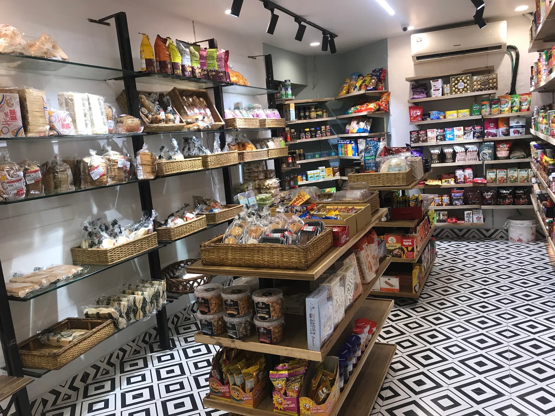 Home Breads parle point