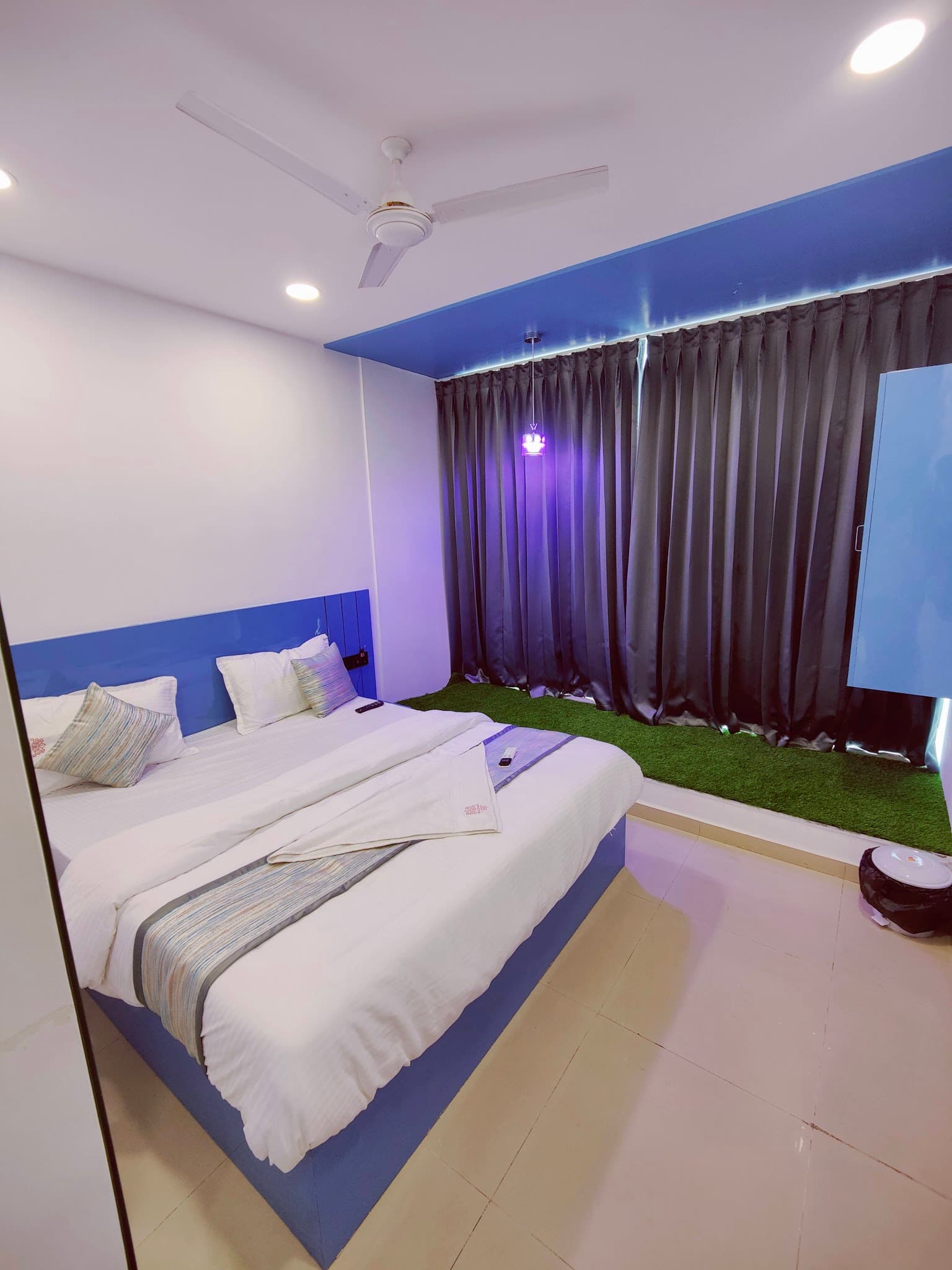 Hotel Leo Palace | Couple friendly Hotel in Adajan