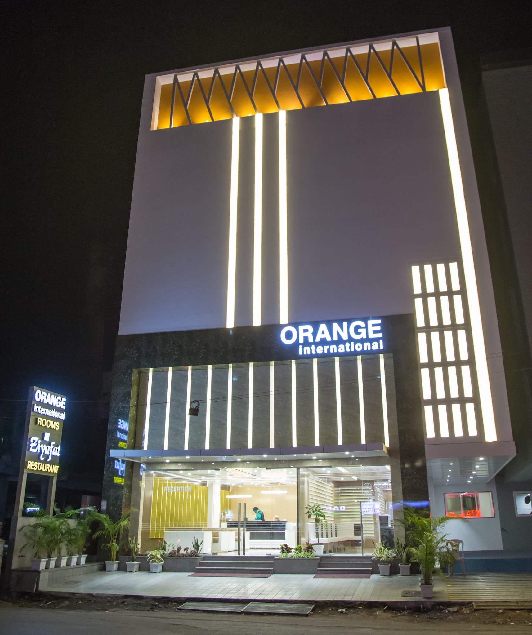 Hotel Orange International