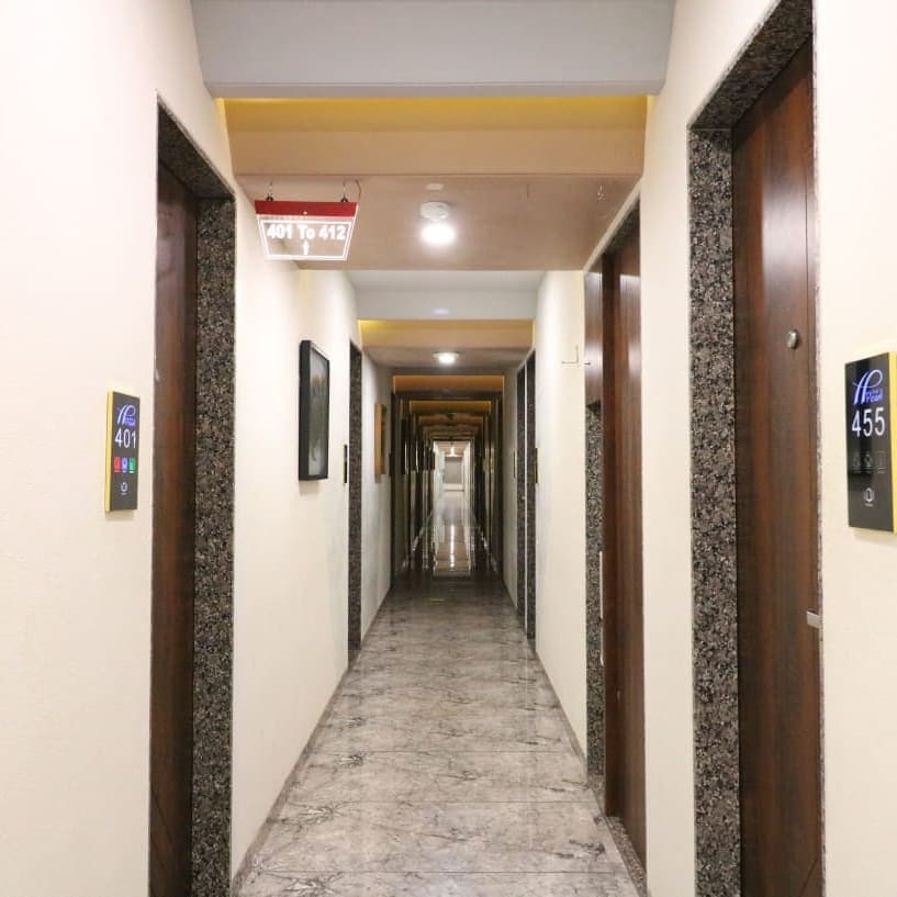 Hotel Pearl Residency