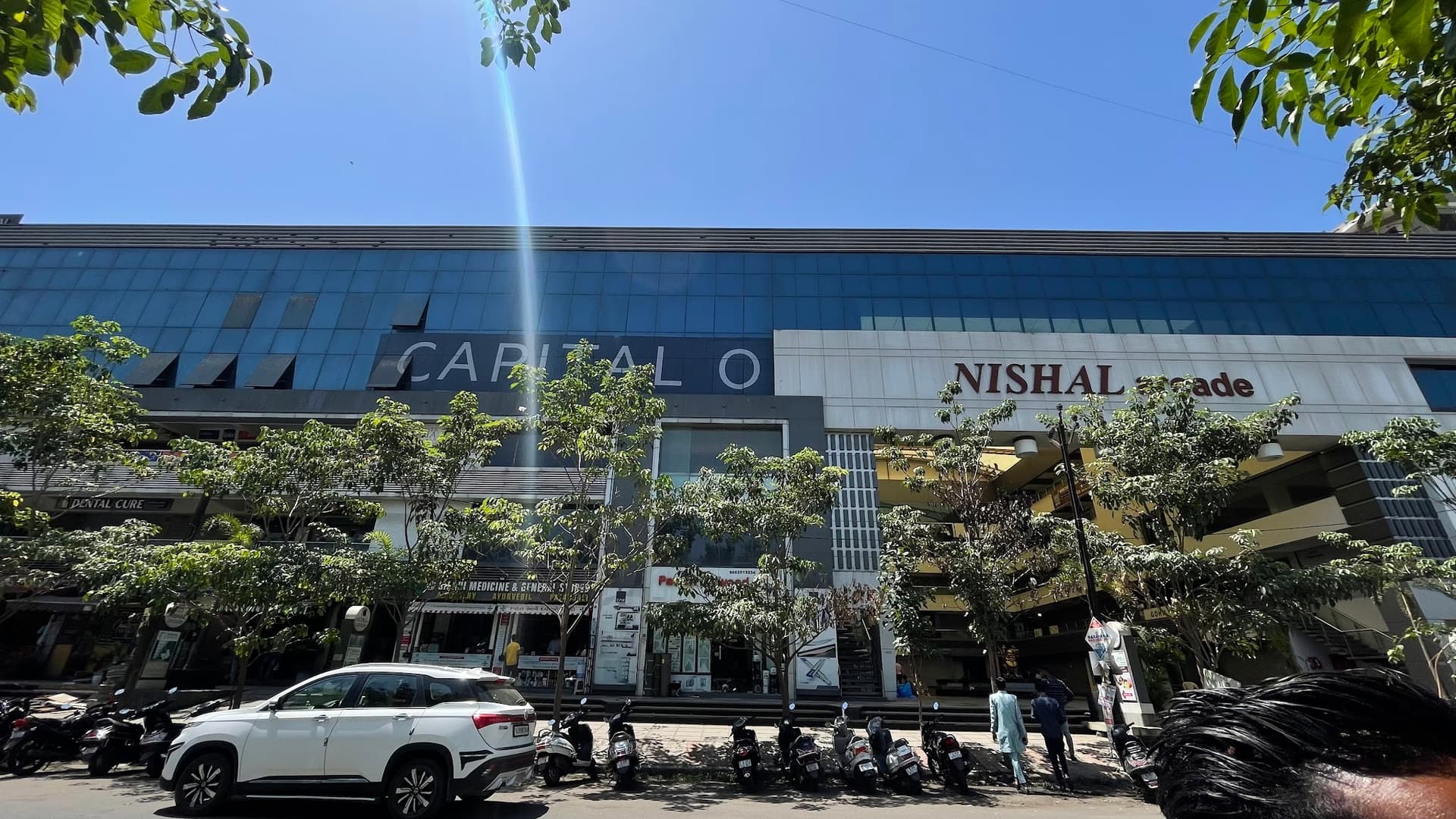 Hotel Privya Surat - Rooms & Banquet