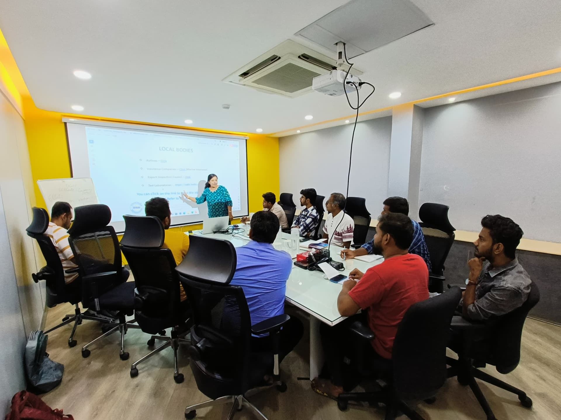 iiiEM Surat - Institute of Import & Export Management Training Course Study Business Consultant