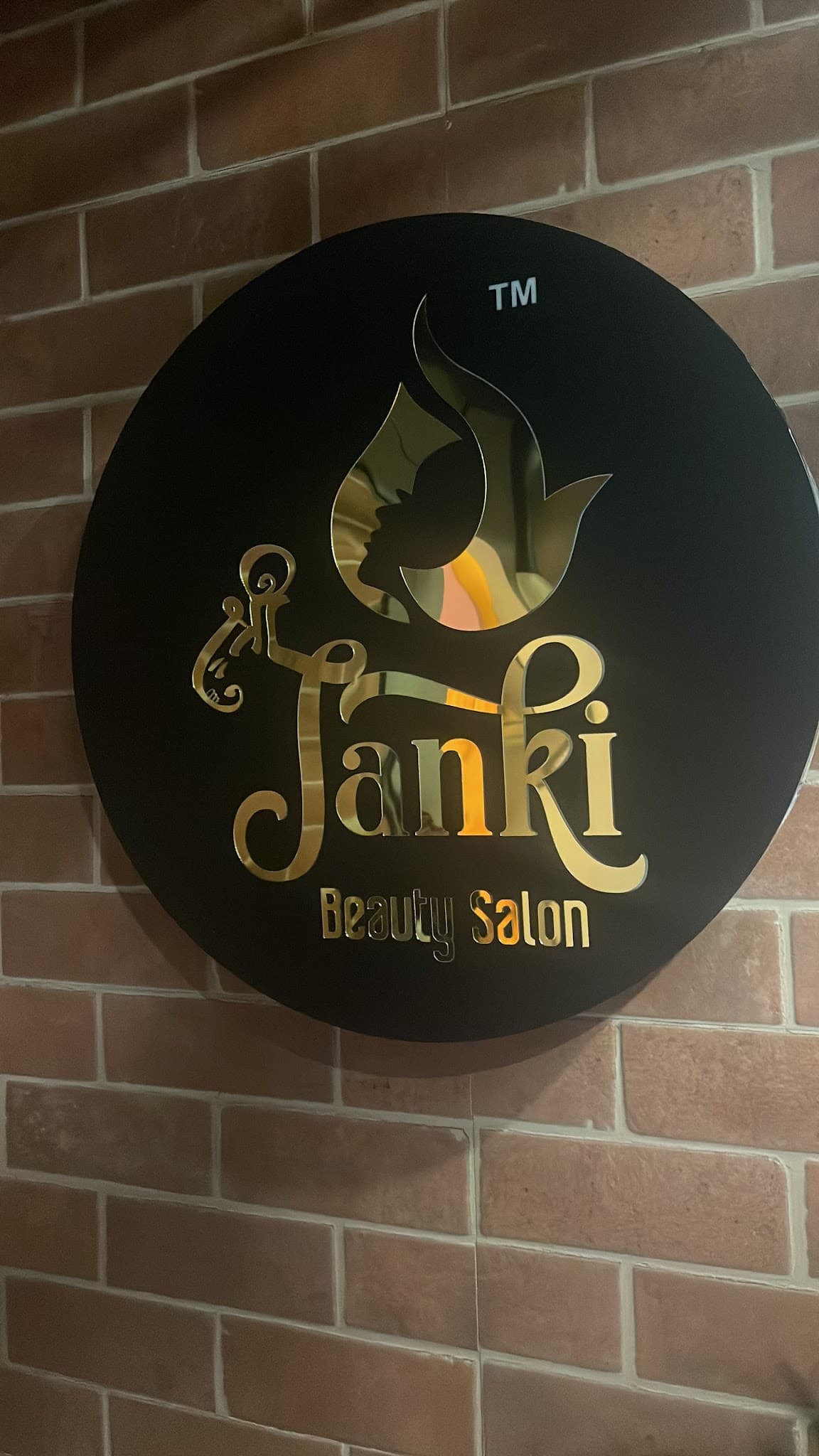 Janki Beauty Salon
