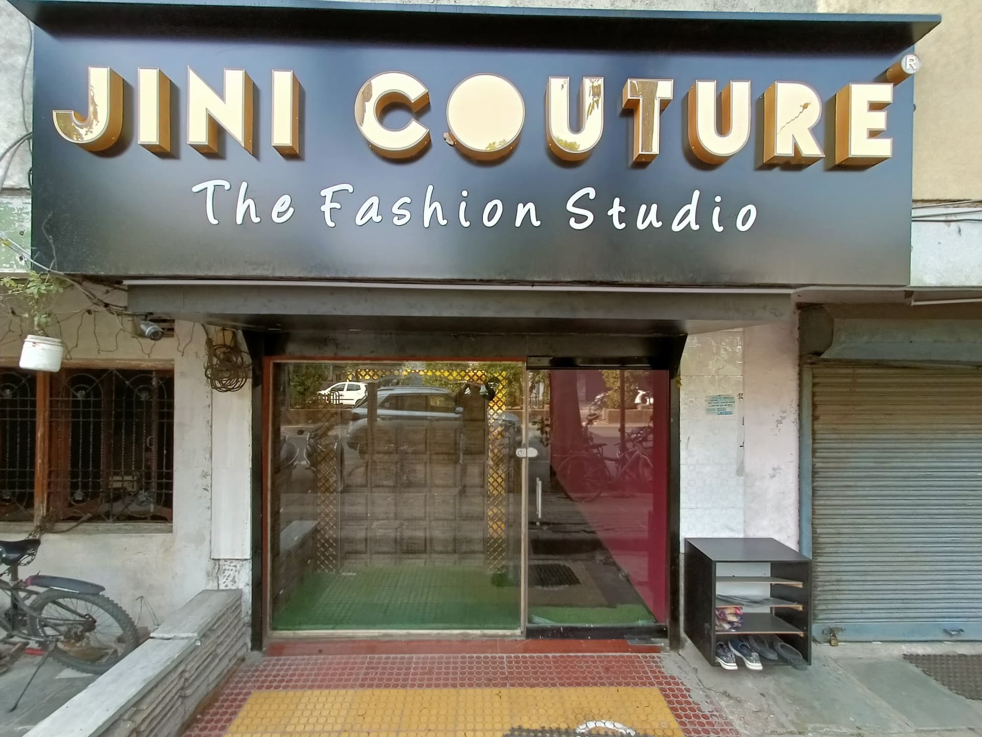 Jini Couture - The Fashion Studio